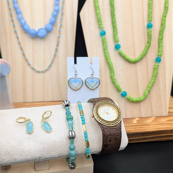 Ocean Breeze / Coastal Calm Jewelry Collection – 12 Pieces - Picture 5 of 8